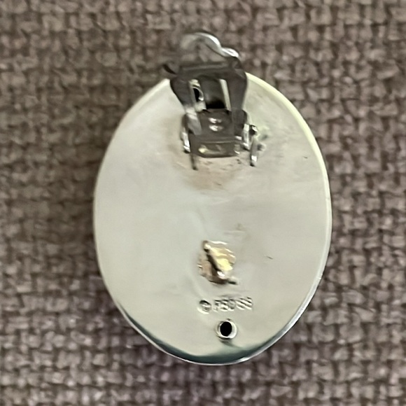 Sterling silver and black onyx French clip earrings - Picture 4 of 7